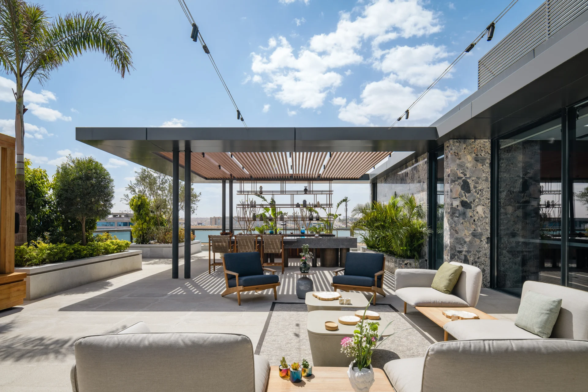 Sky_Investments_Office_15