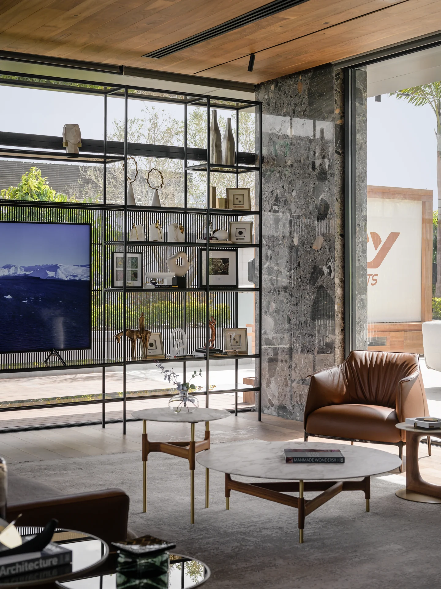 Sky_Investments_Office_30