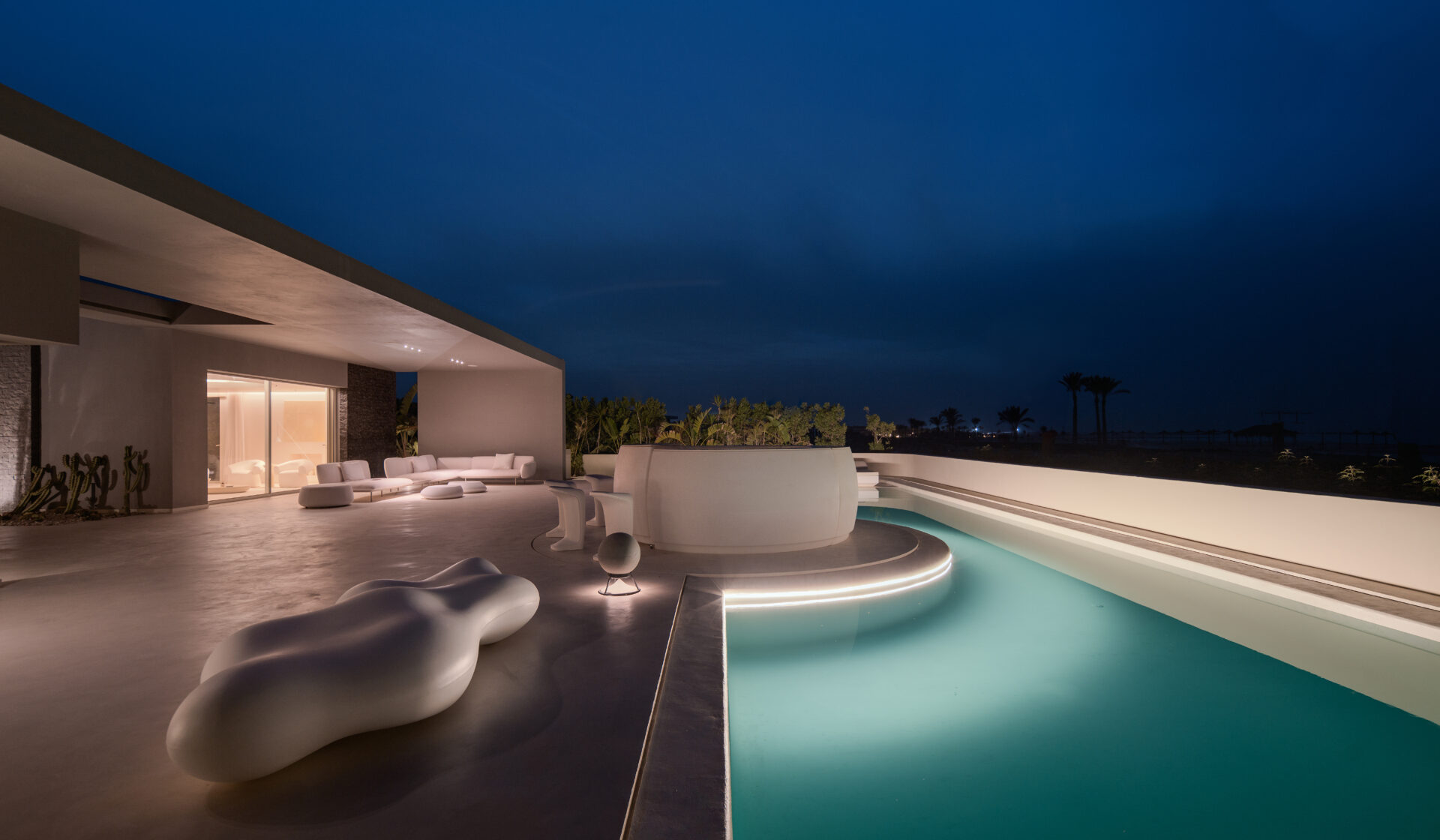 Almaza_Bay_Villa_ ART _OF_FORM_STUDIO_FIVE_OUTDOORS_PAOLA_LENTI_MOGG_TRIBU_VONDOM_EGYPT_ITALY