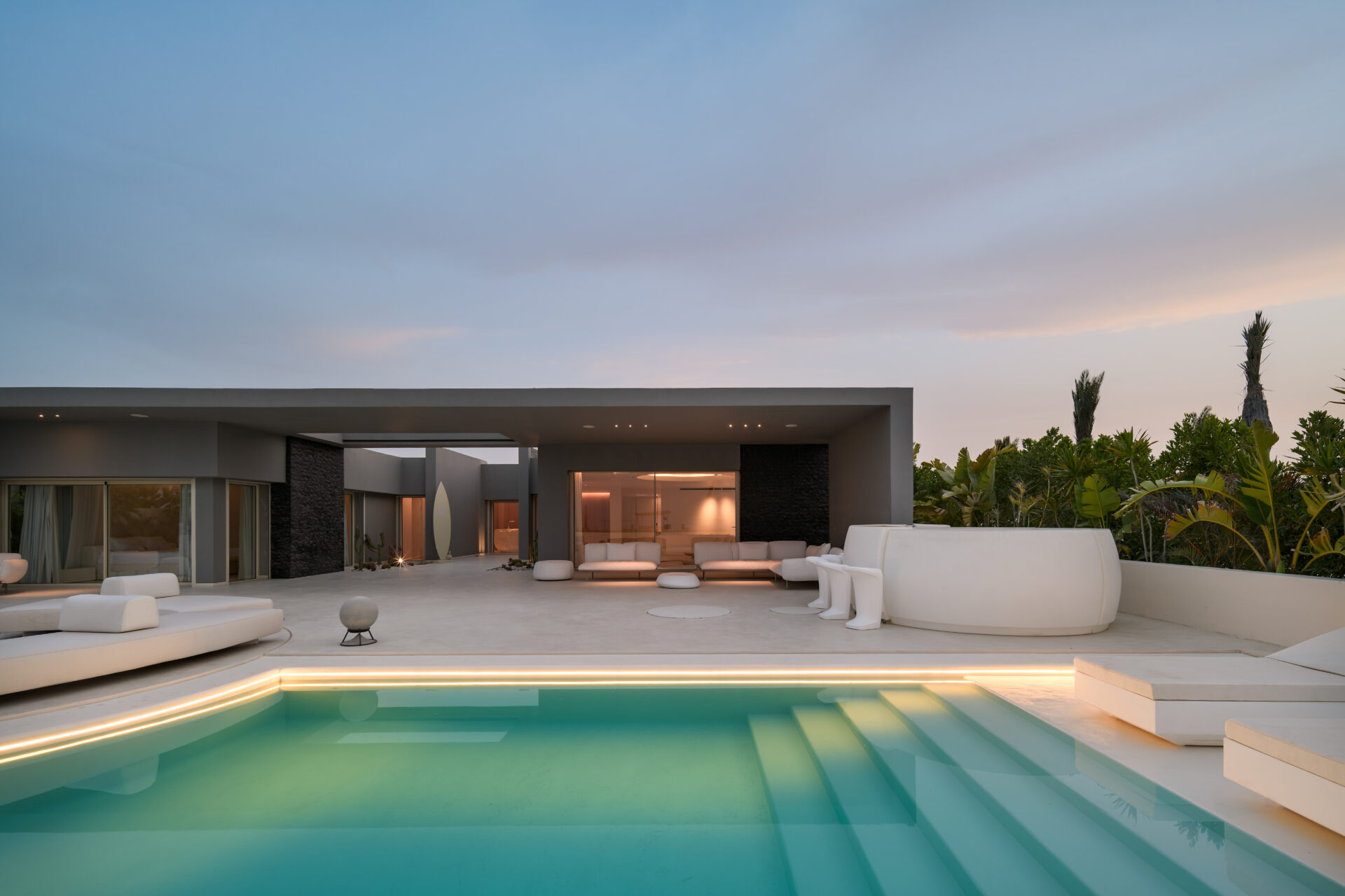 Almaza_Bay_Villa_ART _OF_FORM_STUDIO_FIVE_OUTDOORS_PAOLA_LENTI_MOGG_TRIBU_VONDOM_EGYPT_ITALY_CAIRO