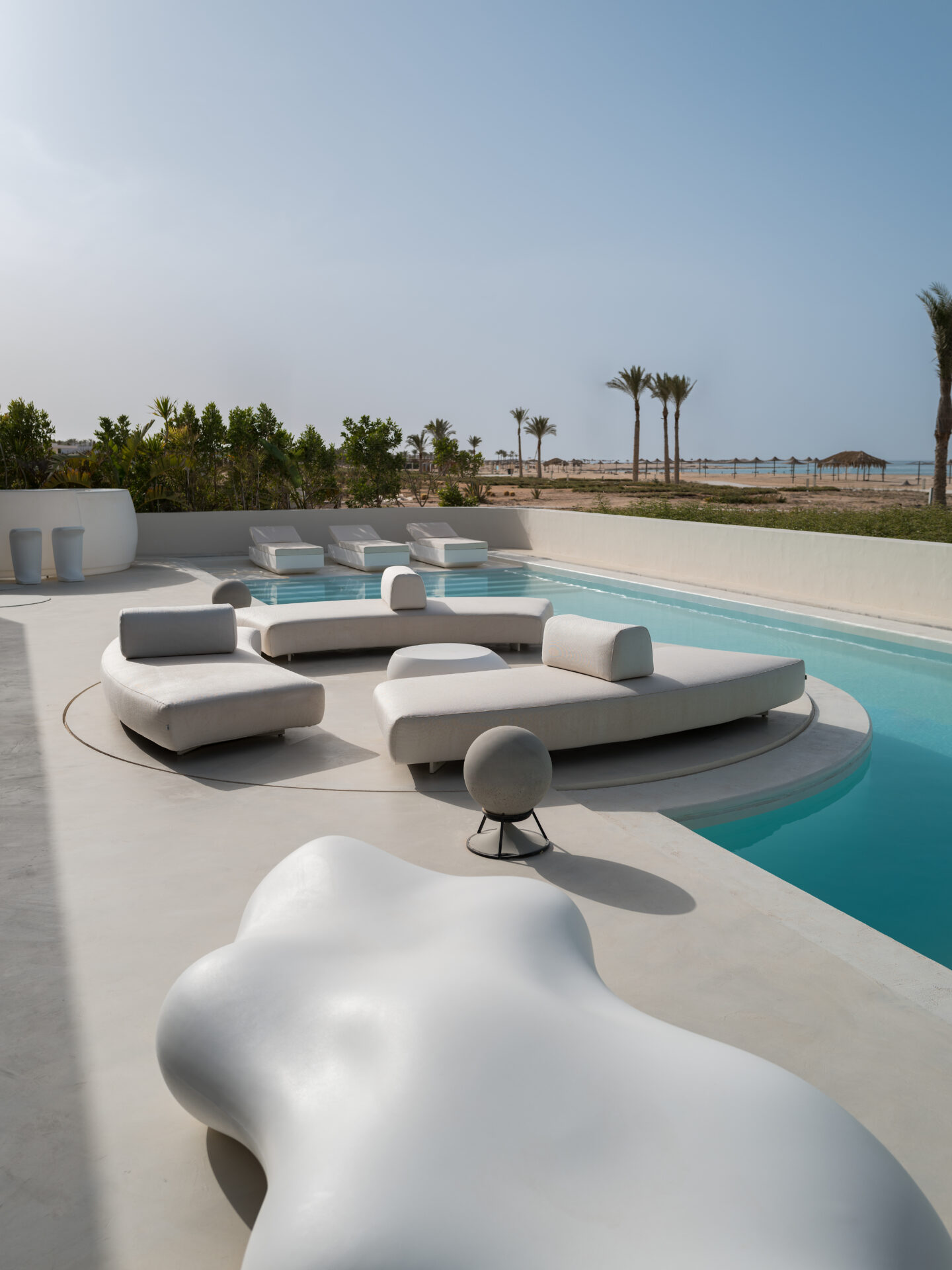 ALMAZA BAY RESIDENCE BY STUDIO FIVE