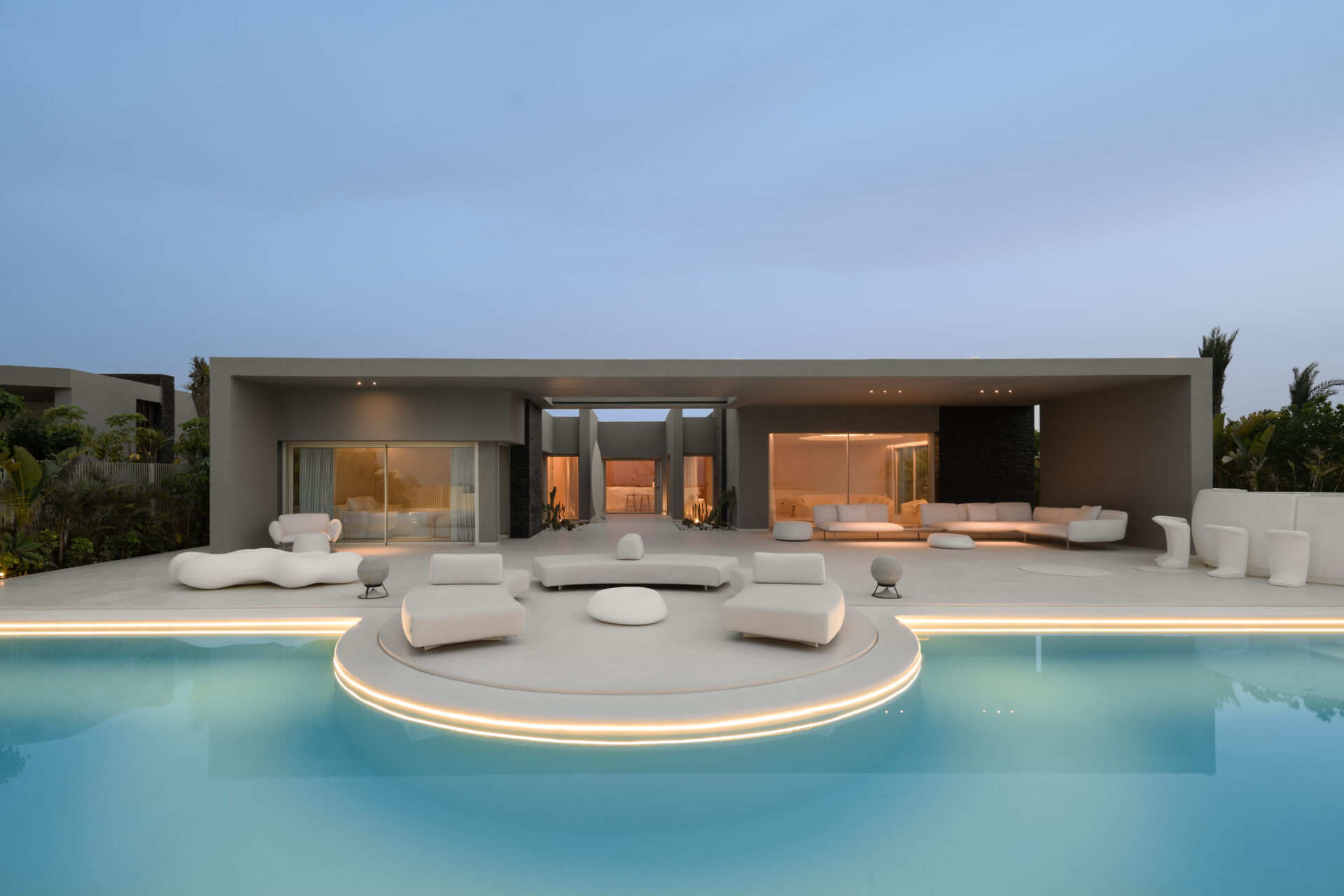 Almaza_Bay_Villa_ART _OF_FORM_STUDIO_FIVE_OUTDOORS_PAOLA_LENTI_MOGG_TRIBU_VONDOM_EGYPT_ITALY_OUTDOOR